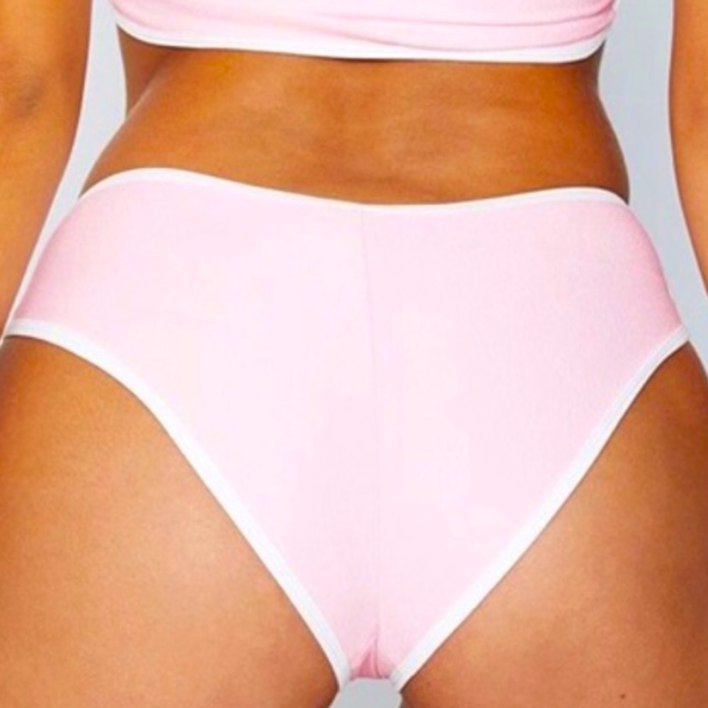 Frankies bikini Hannah bottom in Rosewater Crepe